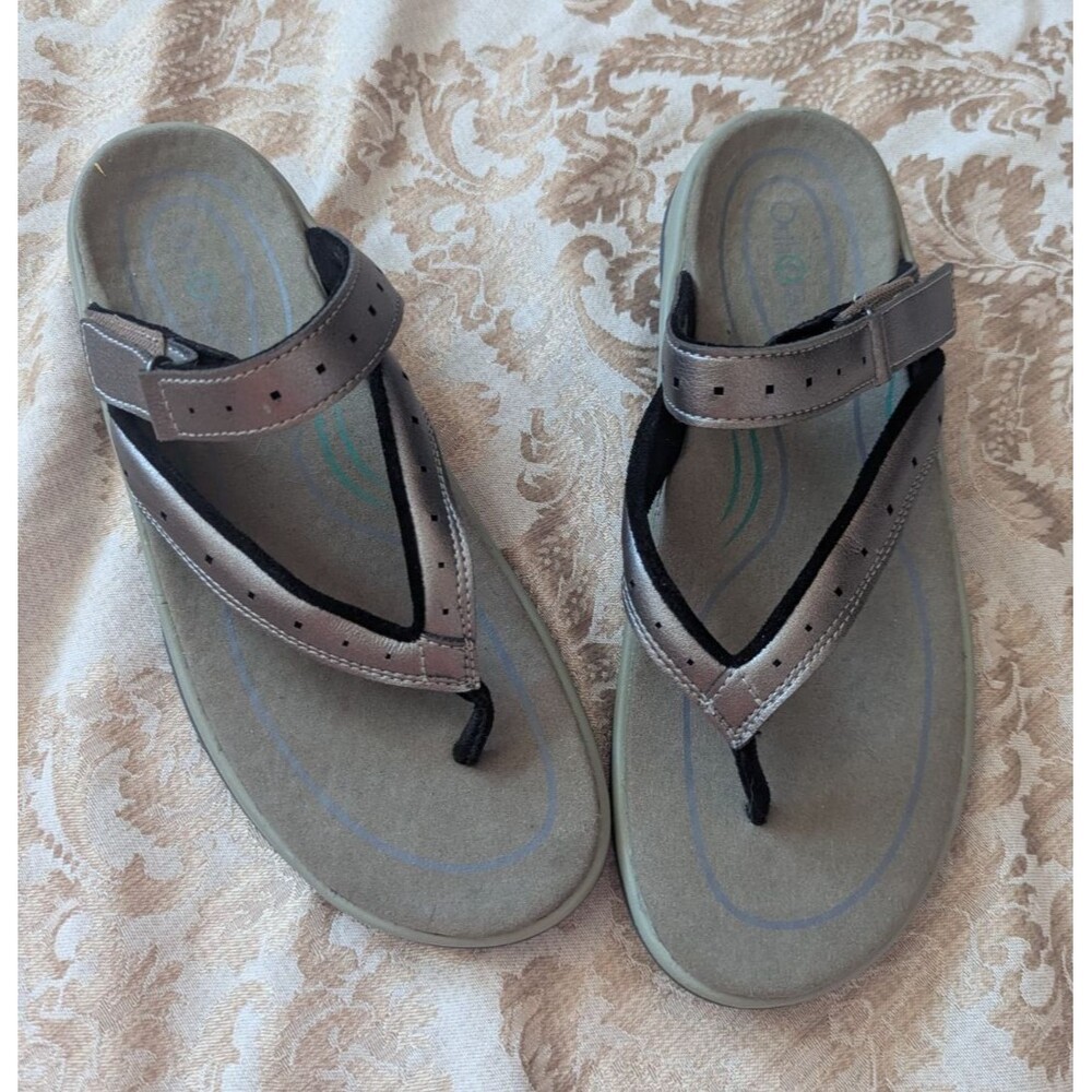 OrthoFeet Womens Gaya Sandals Flip Flops Metallic Thong Flats Slip-On Sz 7.5 B